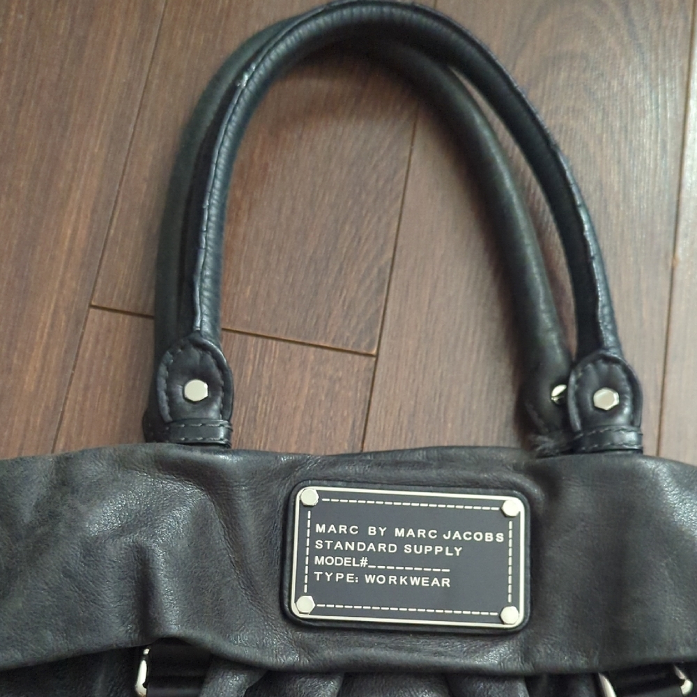 Marc Jacobs Black Tote Bag - Picture 3 of 11